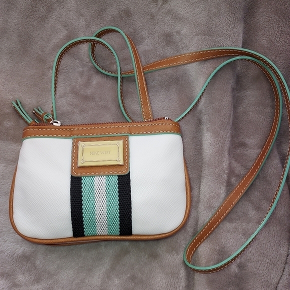 Nine west mini white crossbody - Picture 5 of 8
